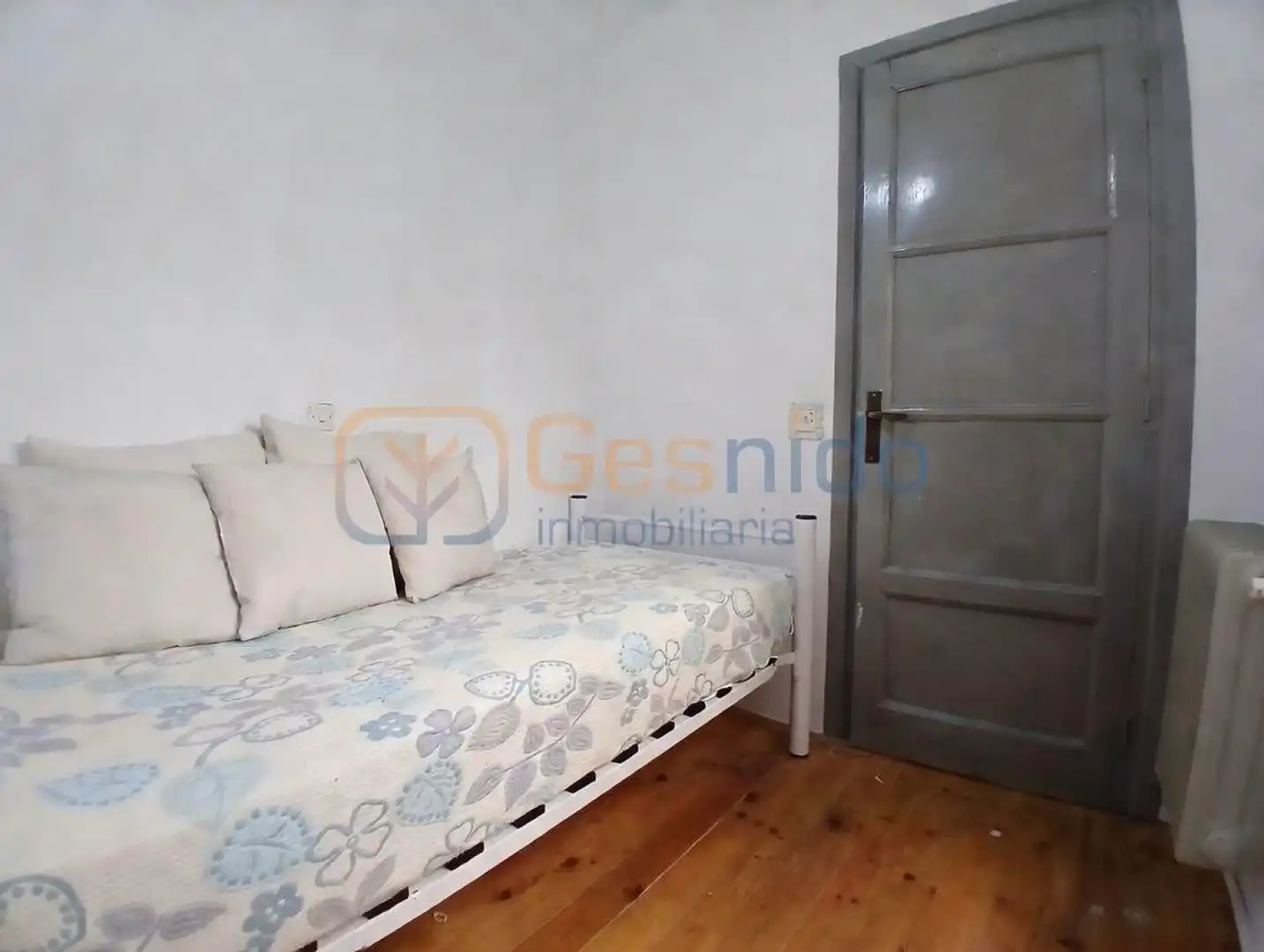 Habitación de Casa o chalet en venta en Prádena con Calefacción, Parquet y Terraza