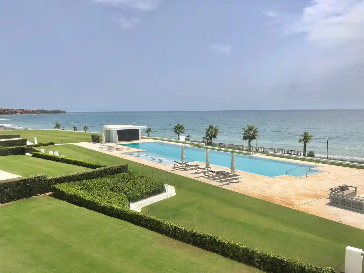 Piscina de Pis en venda en Estepona amb Aire condicionat, Terrassa i Traster