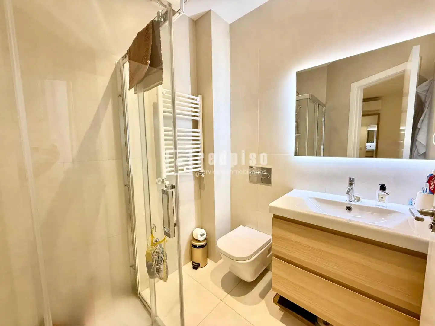 Baño de Piso en venta en Madrid con Calefacción y Terraza