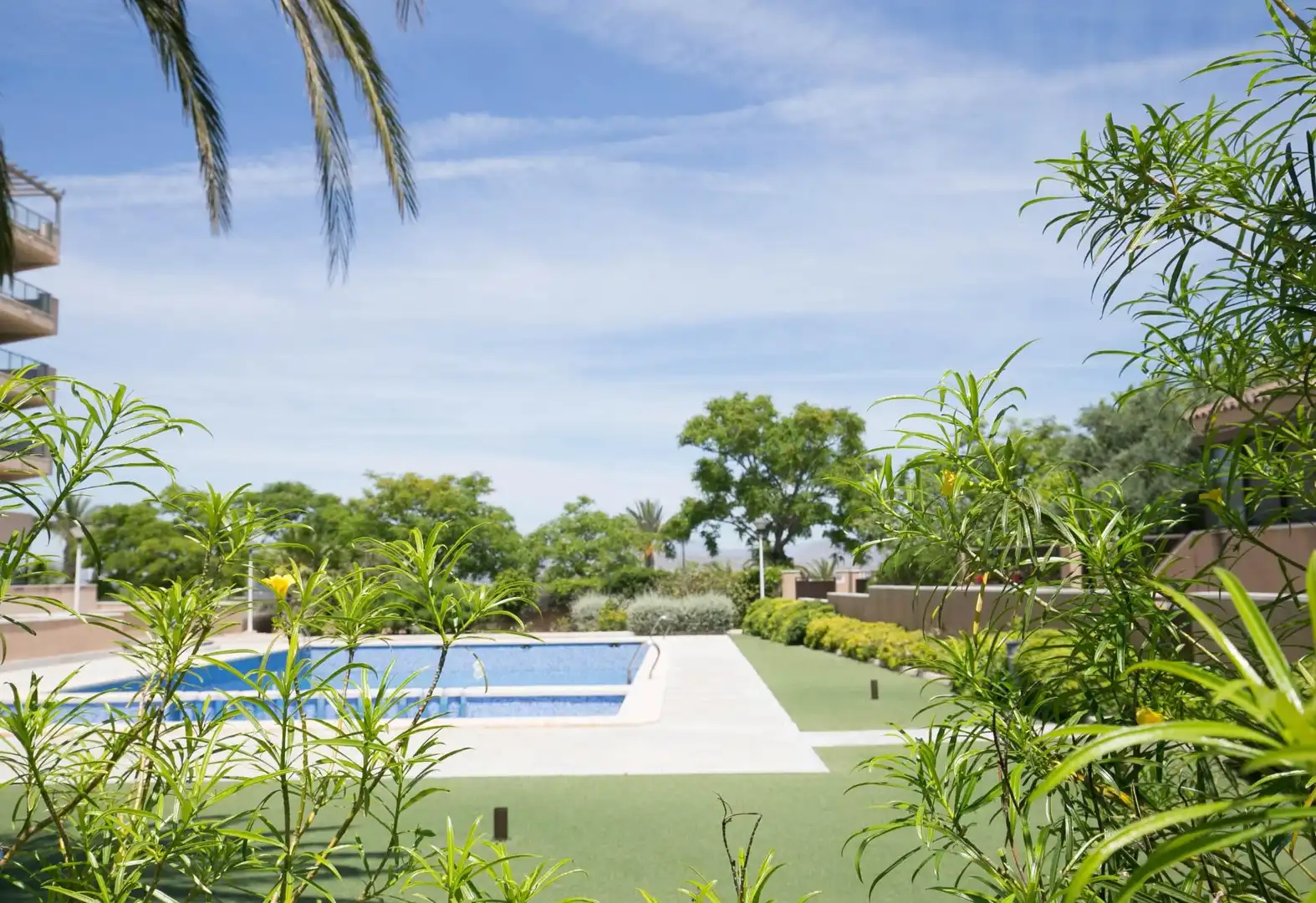 Piscina de Apartament en venda en Elche / Elx amb Aire condicionat, Calefacció i Terrassa