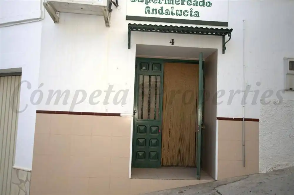 Business premises for sale in Cómpeta, imagen 2