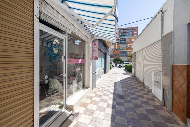 Local comercial en Venta en Calle Periodista Luis de Vicente en Campo Verde