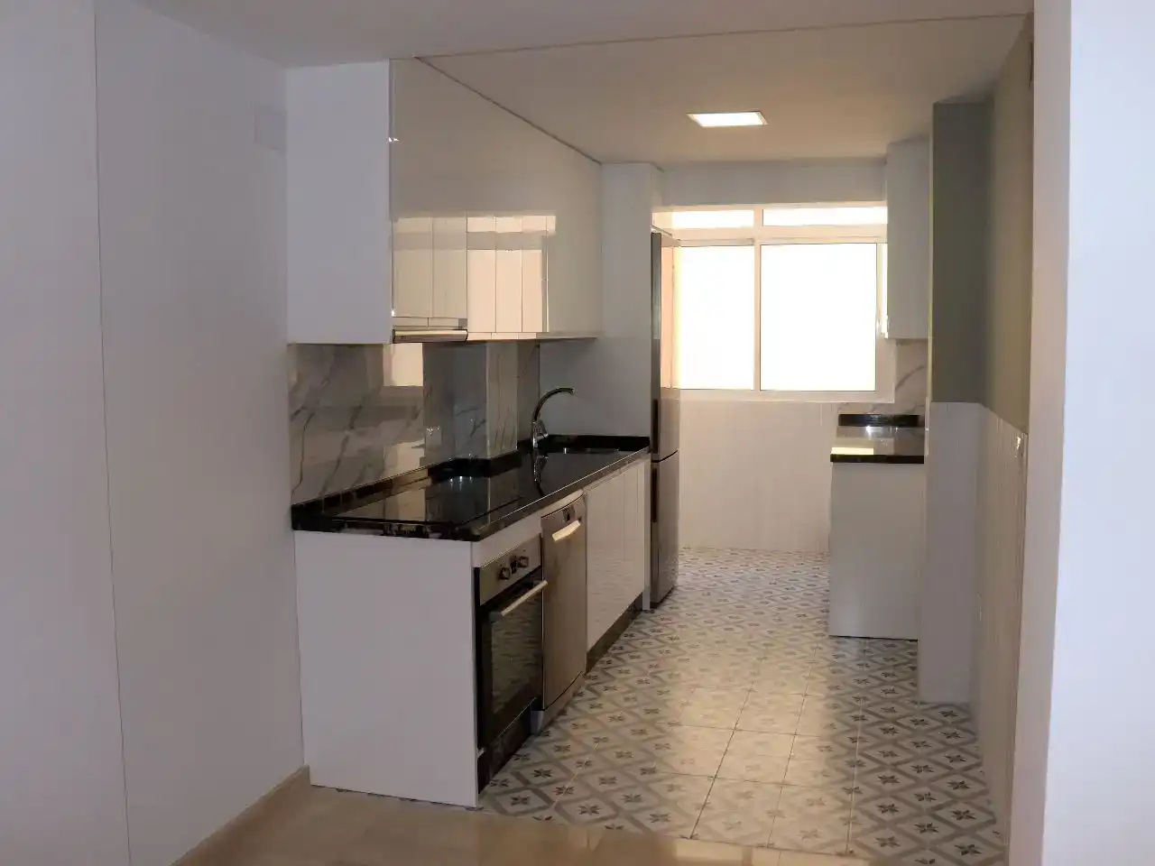 Küche von Dachboden zur Miete in Málaga Capital mit Klimaanlage und Balkon