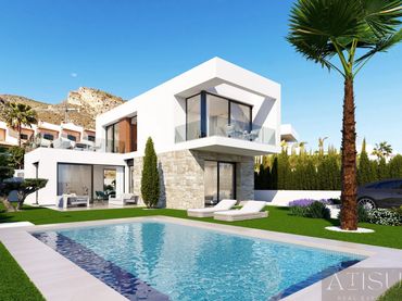 Chalet con piscina en venta en Golf Bahía