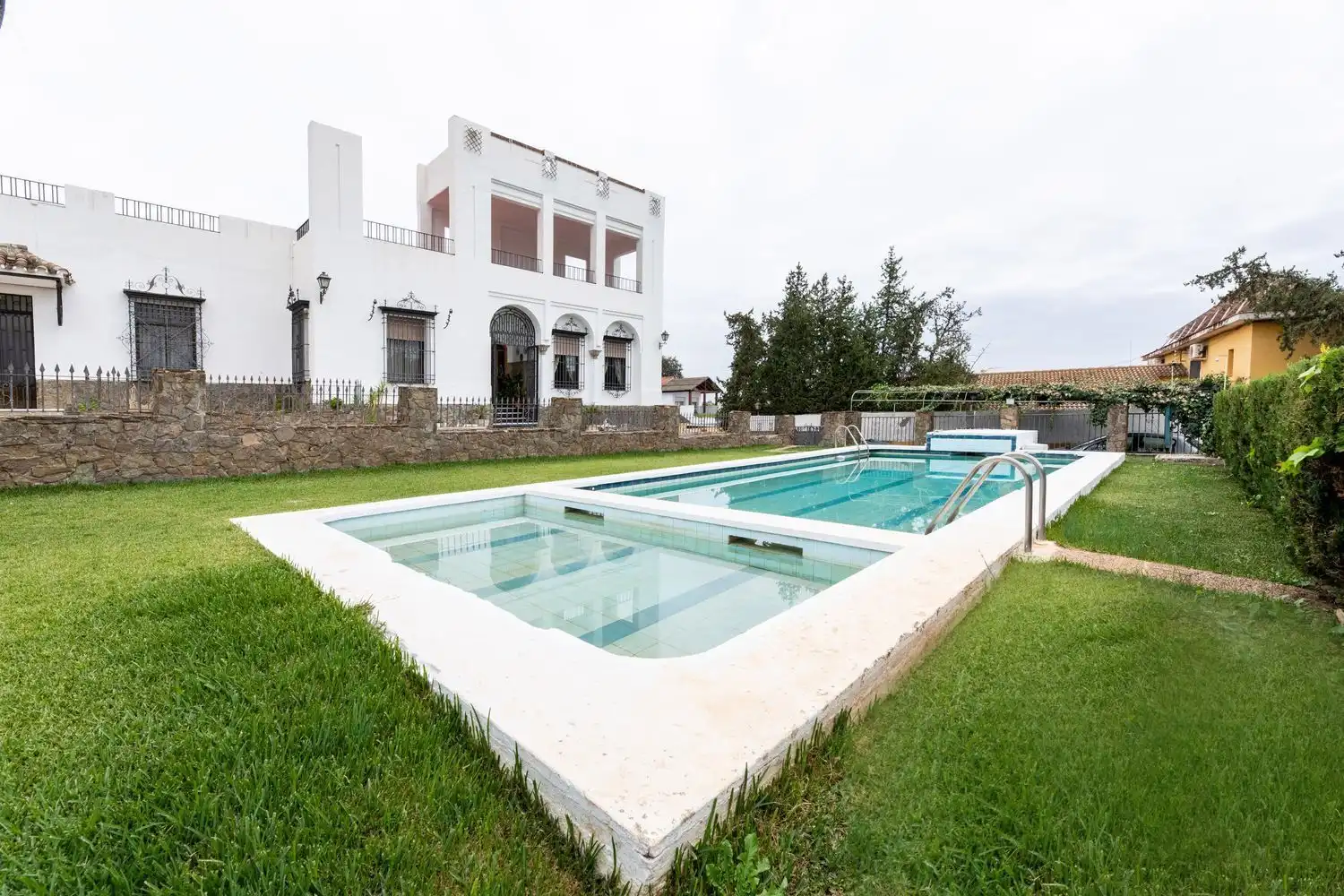 Swimming pool of Houses for sale in Córdoba  with Air Conditioner, Private garden and Terrace