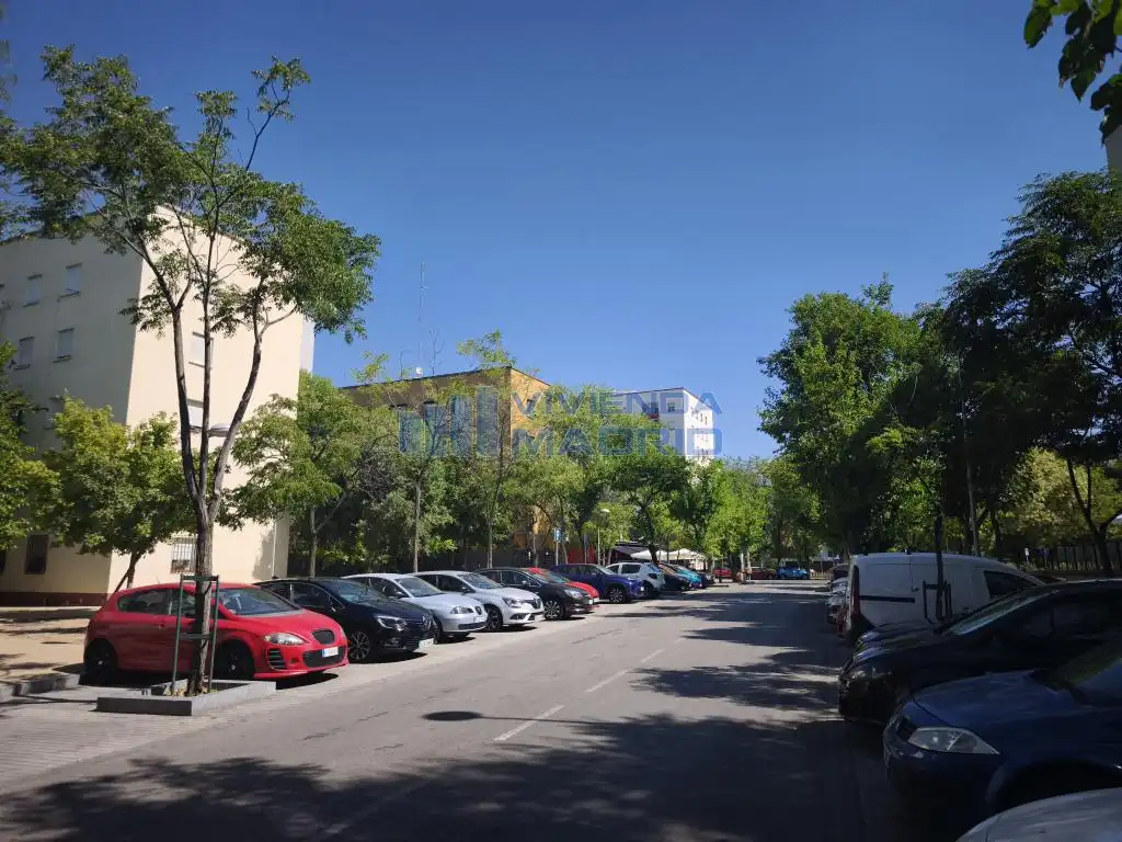 Aparcament de Pis en venda en Madrid amb Calefacció