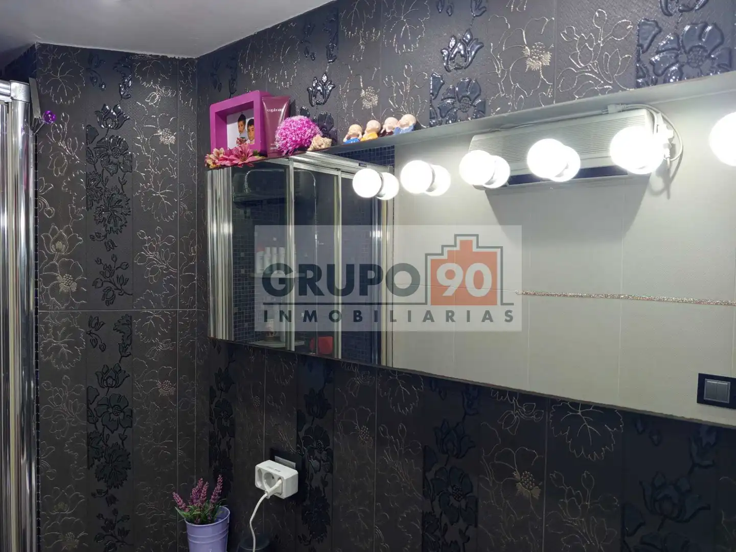 Baño de Piso en venta en Valencia con Aire acondicionado y Balcón