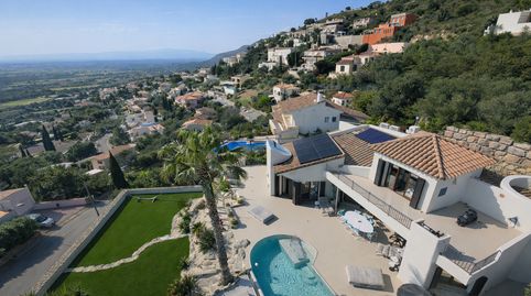 Villa de lujo en Palau-Saverdera: elegancia Hacienda y lujo contemporáneo, imatge 3