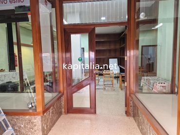 Locale commerciale in vendita a Sant Josep - Zona Hospital