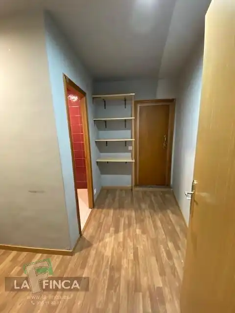 Local en venta en Oviedo 