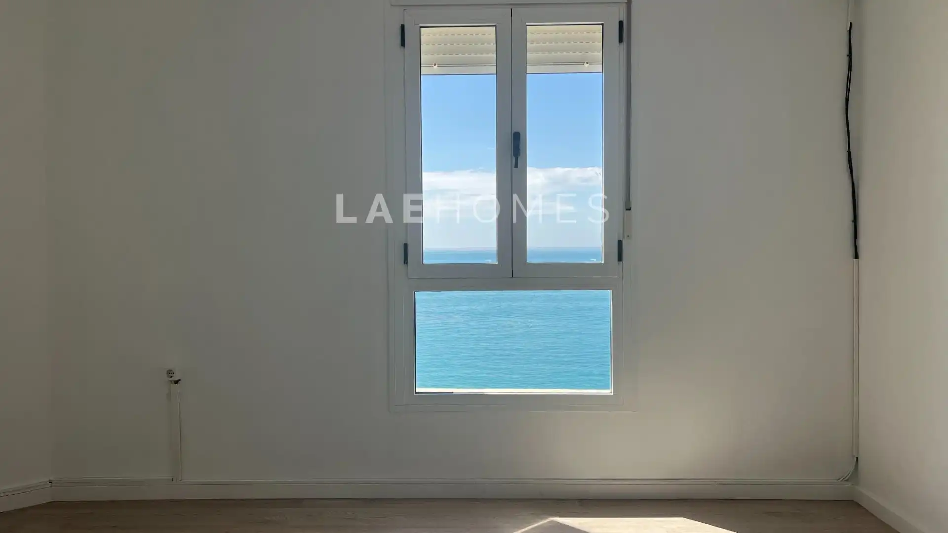 Schlafzimmer von Dachboden zur Miete in Málaga mit Parkett
