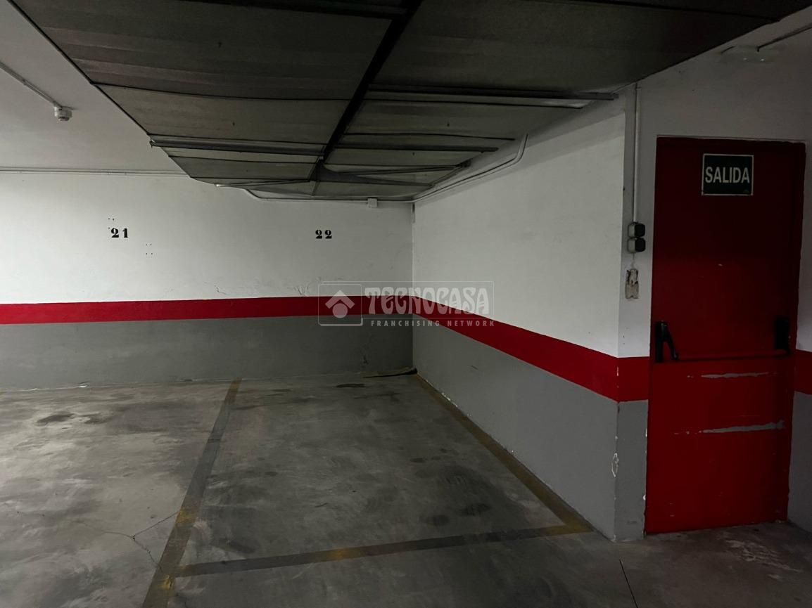 Parking of Garage for sale in  Madrid Capital