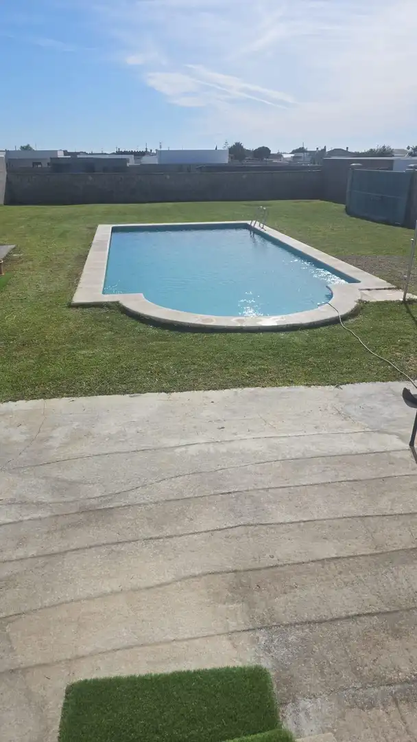 Schwimmbecken von Haus oder Chalet zum Verkauf in Chiclana de la Frontera