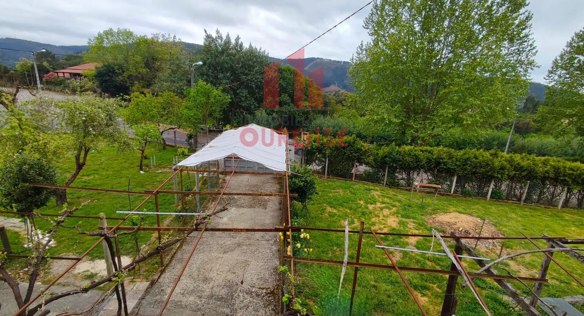 Casa o xalet en venda en Ourense Capital  amb Calefacció i Jardí privat