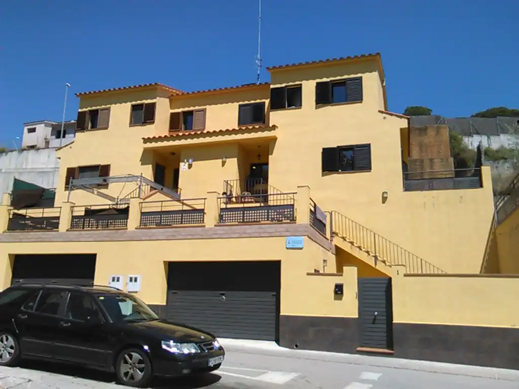 Exterior view of Houses for sale in Sant Iscle de Vallalta