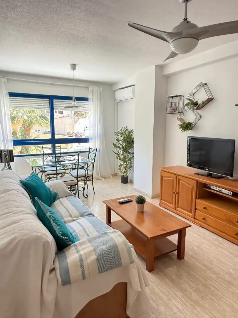 Sala d'estar de Apartament de lloguer en Orihuela amb Aire condicionat, Calefacció i Terrassa