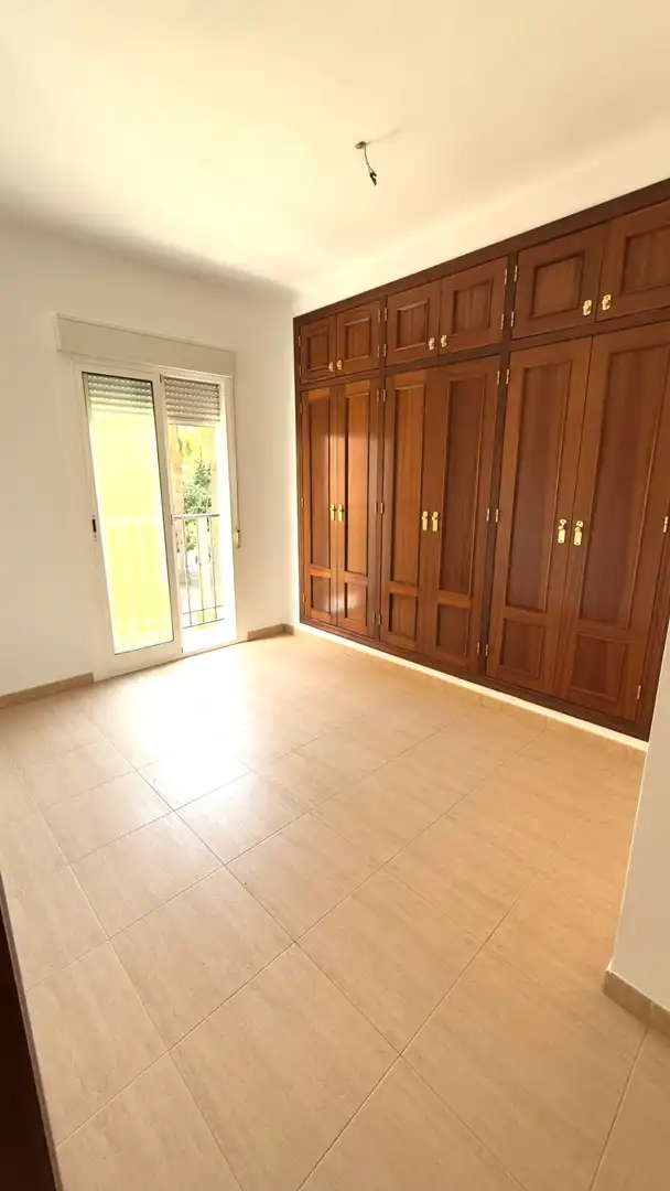 Habitación de Piso en venta en Adra