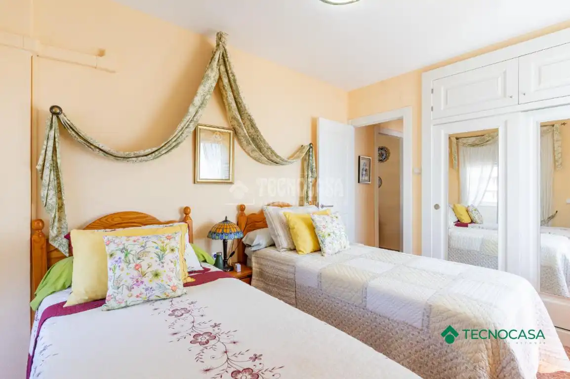 Habitación de Piso en venta en Roquetas de Mar con Aire acondicionado