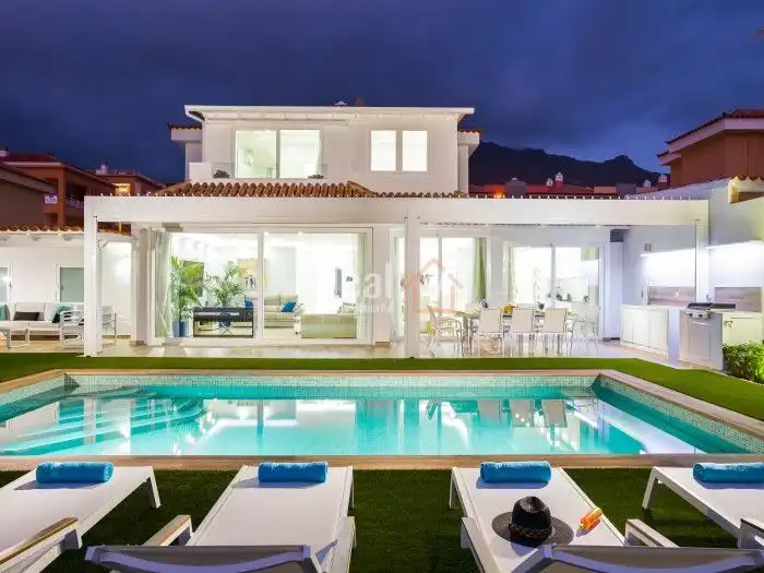 Villa zum Verkauf in Costa Adeje, imagen 4