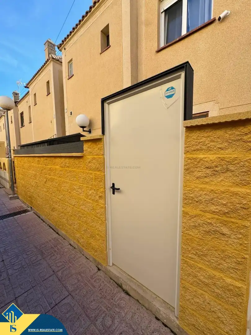 Duplex con piscina in vendita a Zona Carrefour - Urbanizaciones, imagen 6