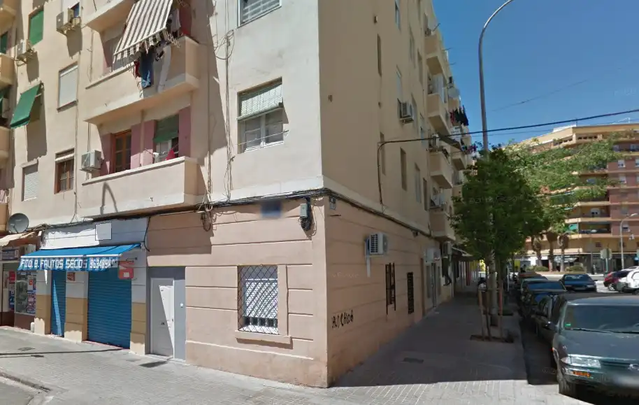 Pis amb ascensor en venda a Plaça del Poeta Salvador Rueda 17