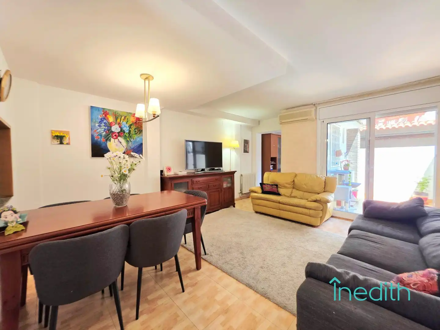 Sala d'estar de Casa o xalet en venda en Barcelona amb Aire condicionat, Calefacció i Terrassa
