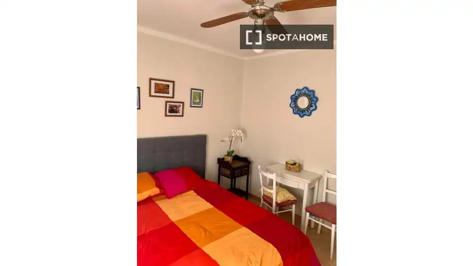 Bedroom of Flat for share in Madrid  with Air Conditioner, Heating and Terrace