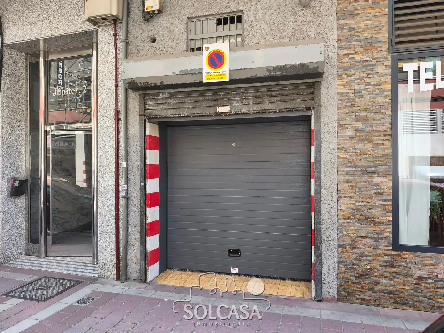 Local comercial en venda a Calle Júpiter