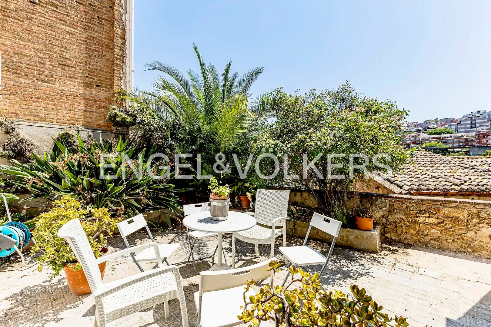 Terrassa de Finca rústica de lloguer en Barcelona amb Aire condicionat, Calefacció i Jardí privat