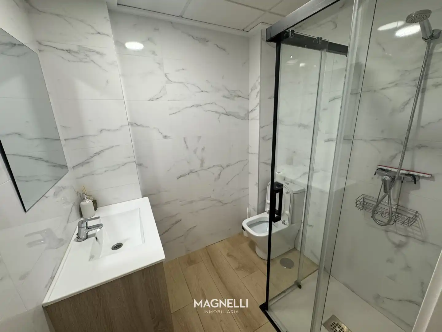 Flat for sale in Calle Manuel Maestre, Plaza Castelar - Mercado Central