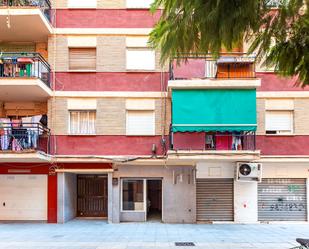 Vista exterior de Local en venda en Gandia