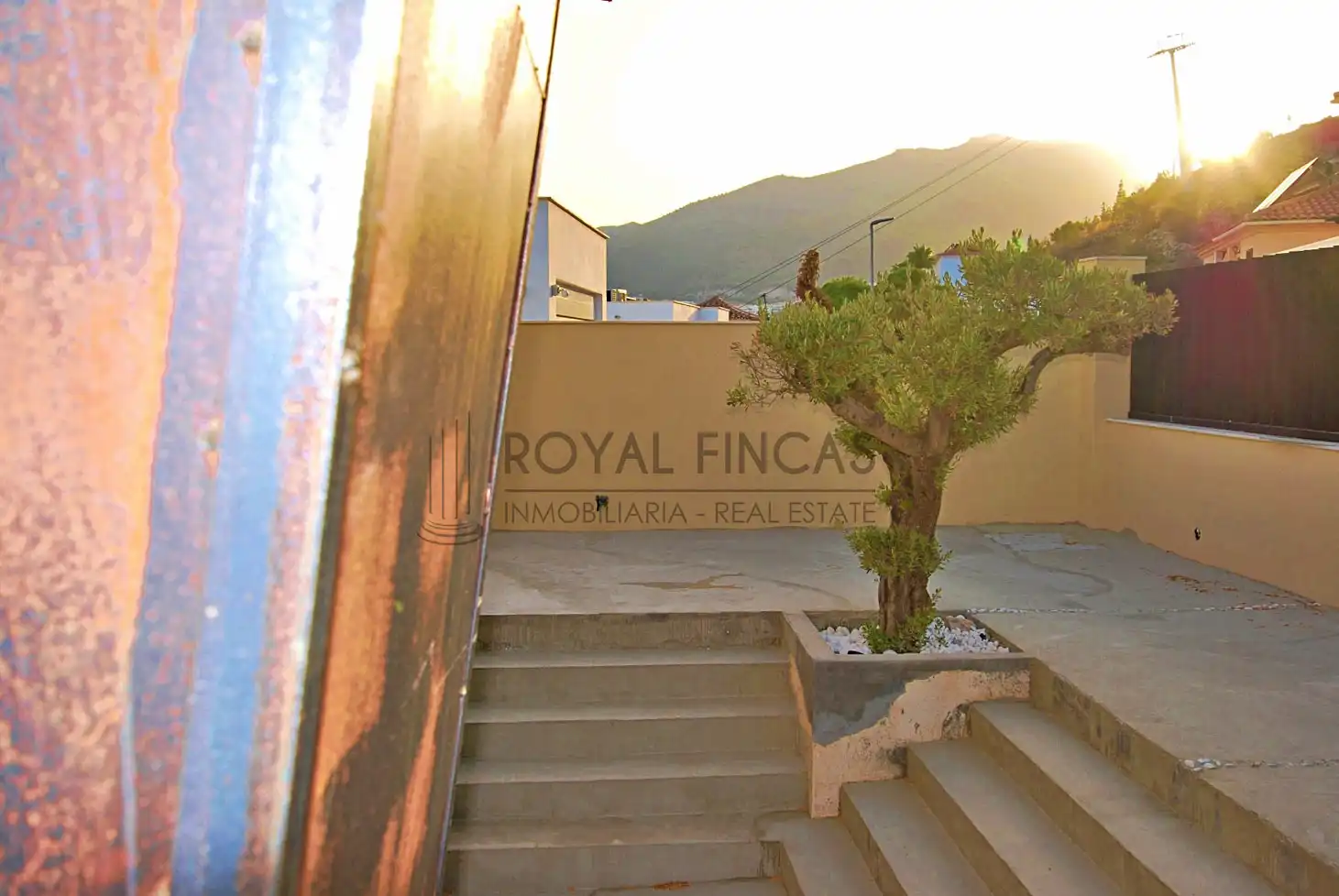 Exterior view of Detached homes for sale in Benalmádena  with Air Conditioner, Terrace and Swimming Pool