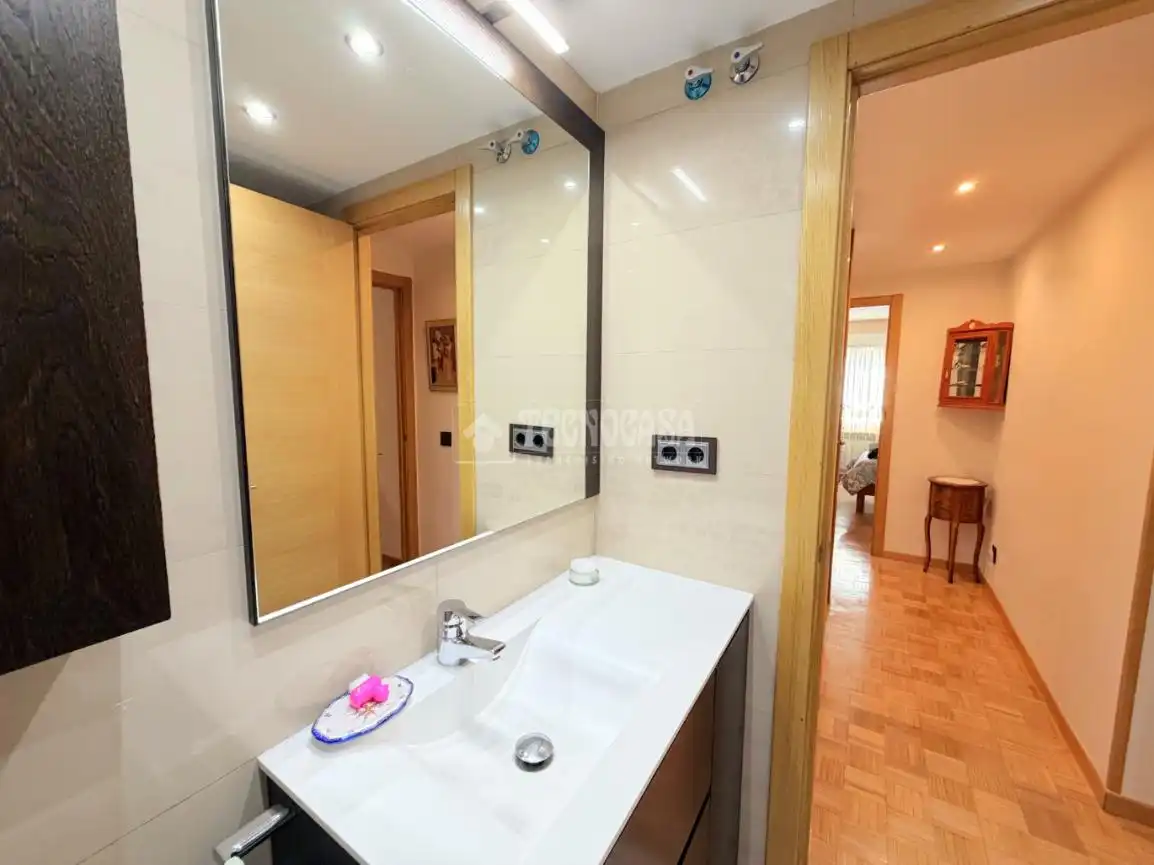 Baño de Piso en venta en Madrid con Aire acondicionado, Calefacción y Parquet