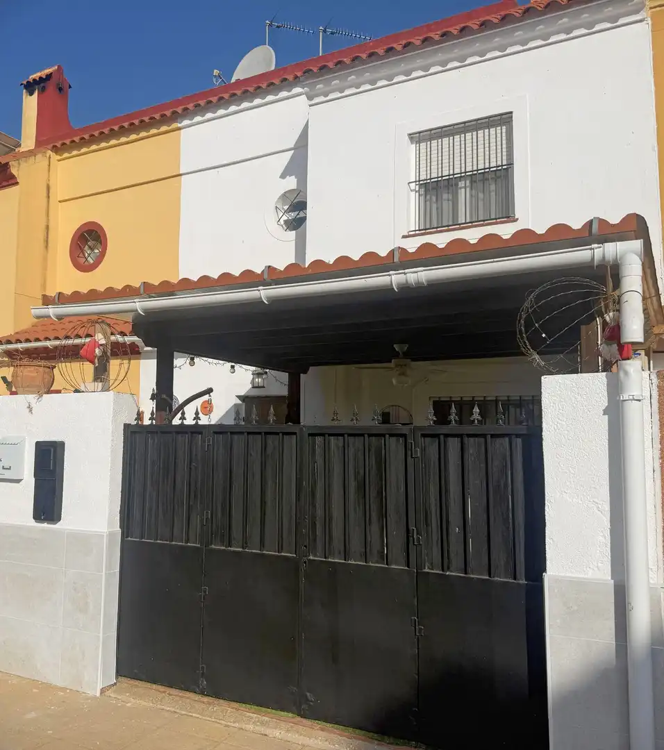 Adossat amb piscina en venda a Fuente de Piedra, imagen 2