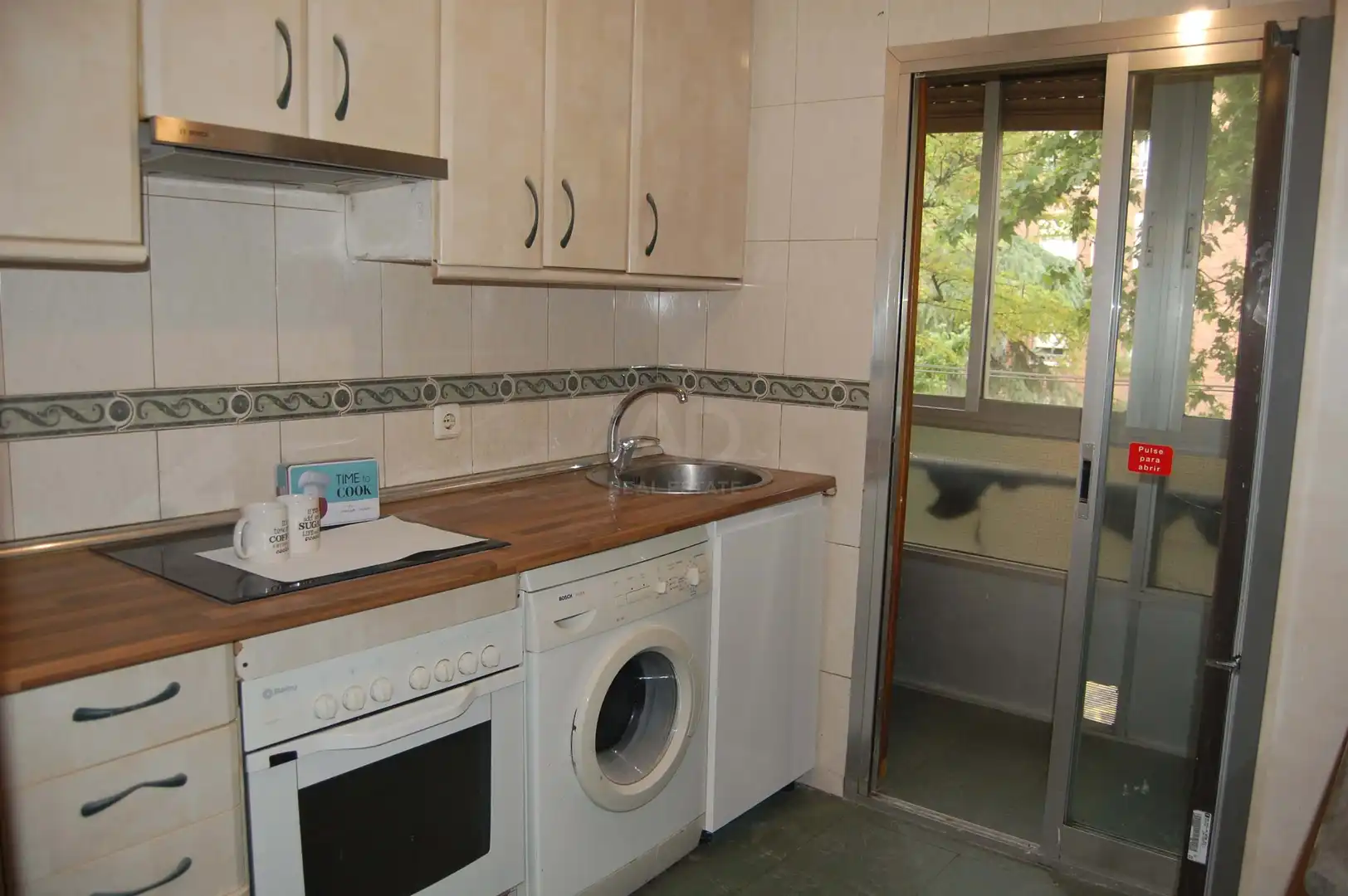 Cuina de Pis en venda en Madrid amb Calefacció i Terrassa