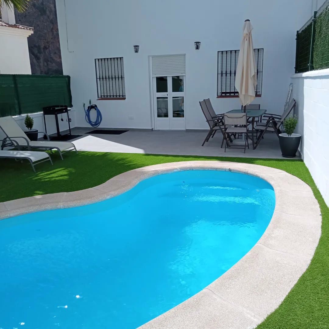 Swimming pool of Single-family semi-detached to rent in Montejaque  with Furnished