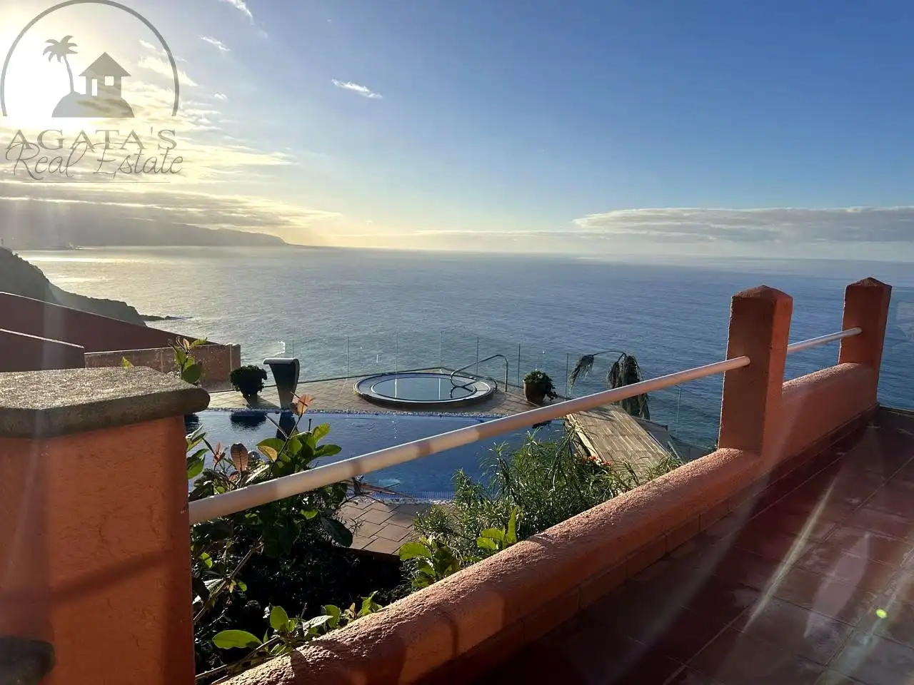 Vista exterior de Casa o xalet en venda en Tacoronte amb Aire condicionat, Calefacció i Jardí privat