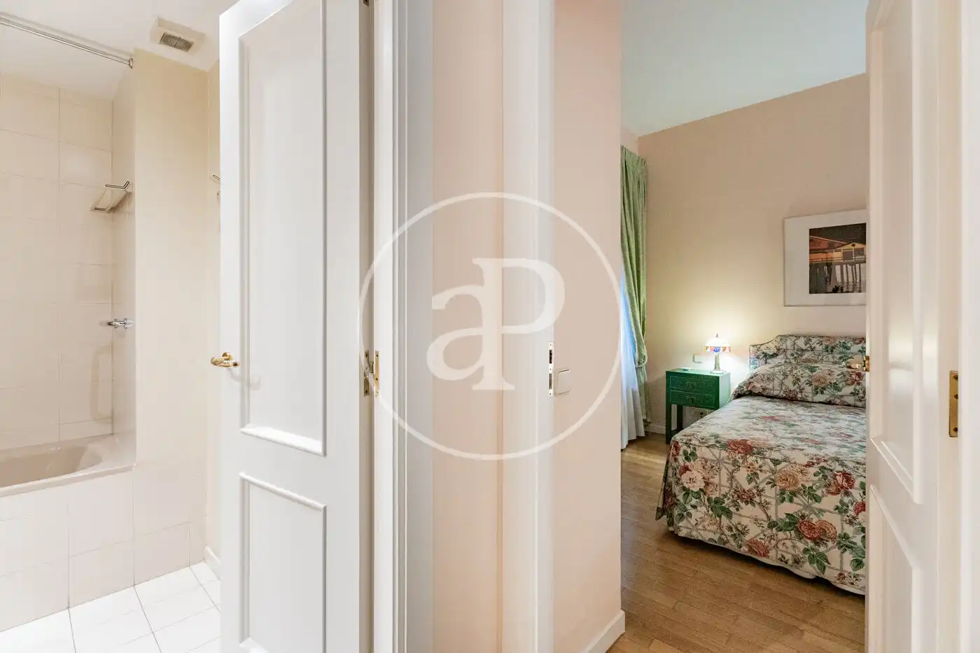 Habitación de Piso en venta en Madrid con Aire acondicionado, Calefacción y Balcón