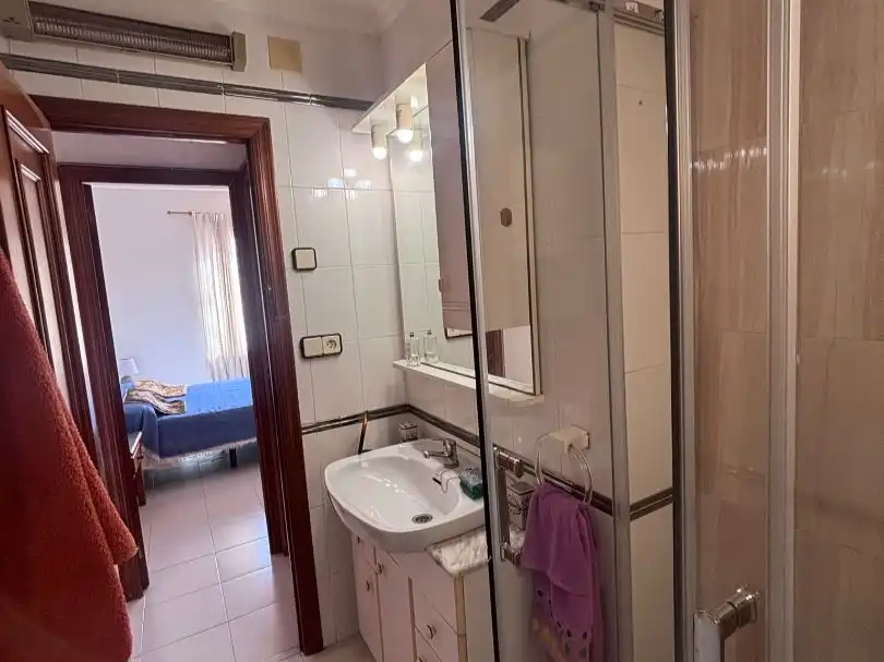 Baño de Piso en venta en Torrevieja con Terraza y Balcón
