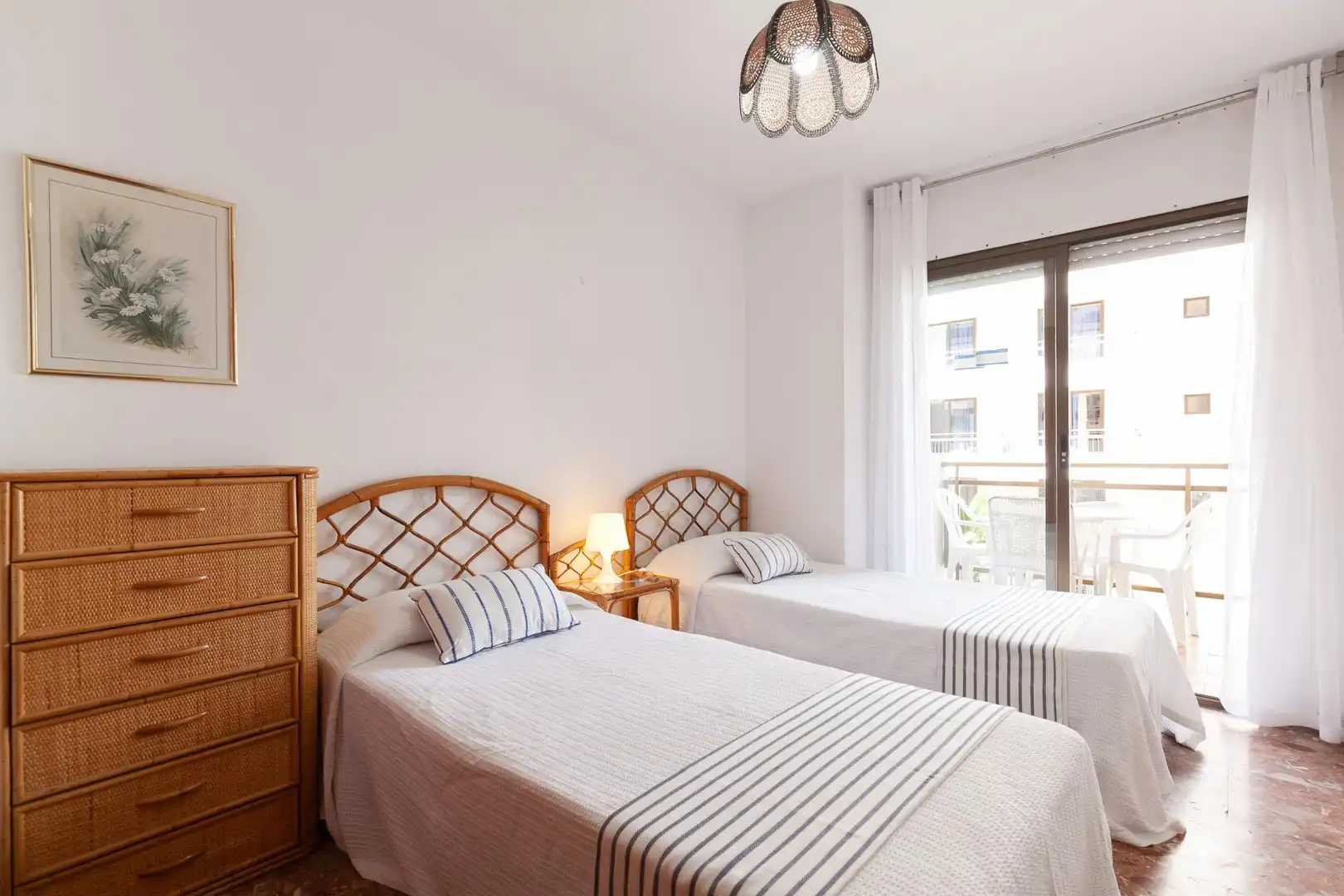 Dormitori de Apartament en venda en Salou amb Jardí privat, Moblat i Forn