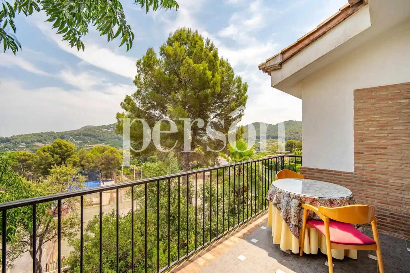 Terrassa de Casa o xalet en venda en Alzira amb Jardí privat, Terrassa i Piscina
