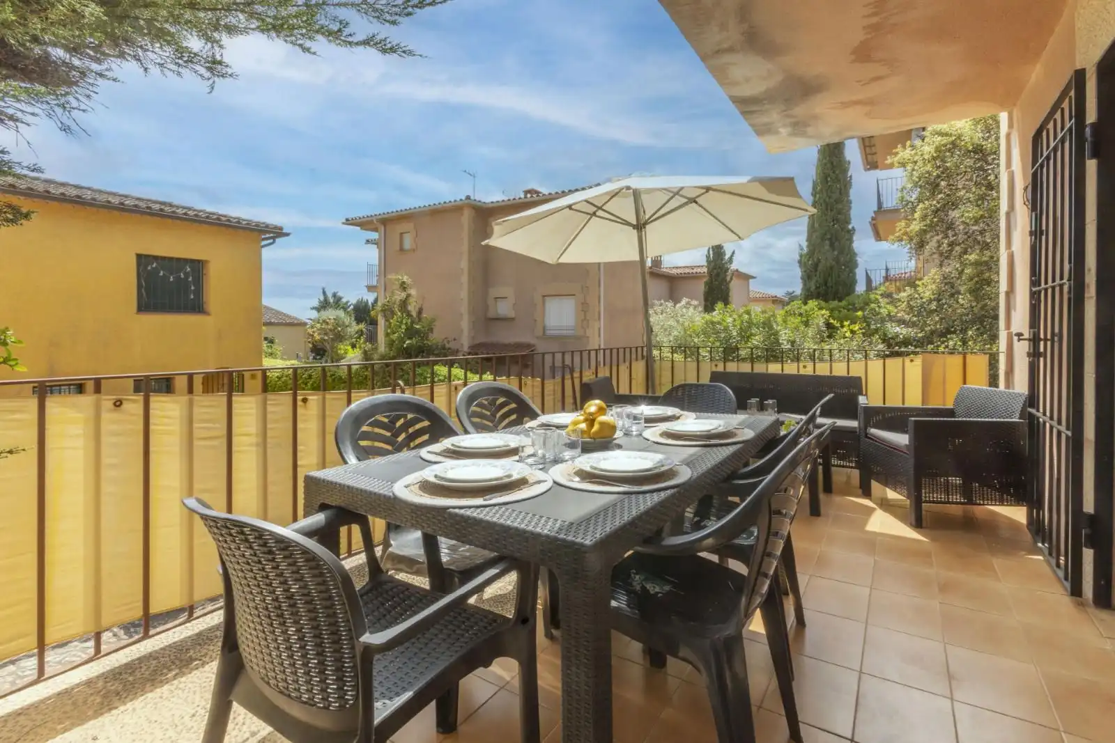 Terrasse von Einfamilien-Reihenhaus zum Verkauf in Palafrugell mit Heizung, Terrasse und Abstellraum
