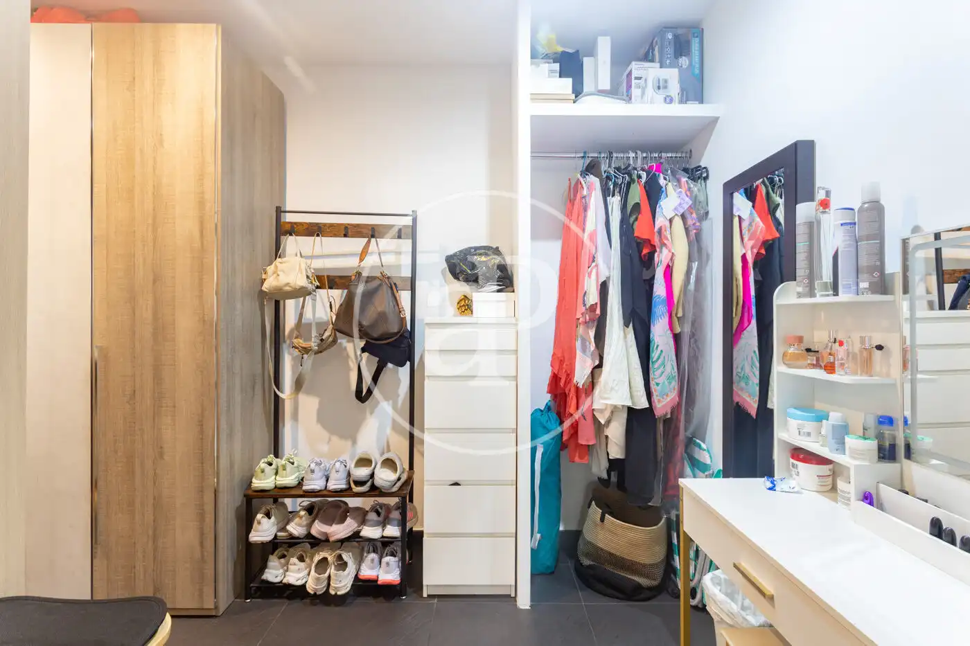 Flat for rent in Barcelona  with Air Conditioner, Heating and Private garden