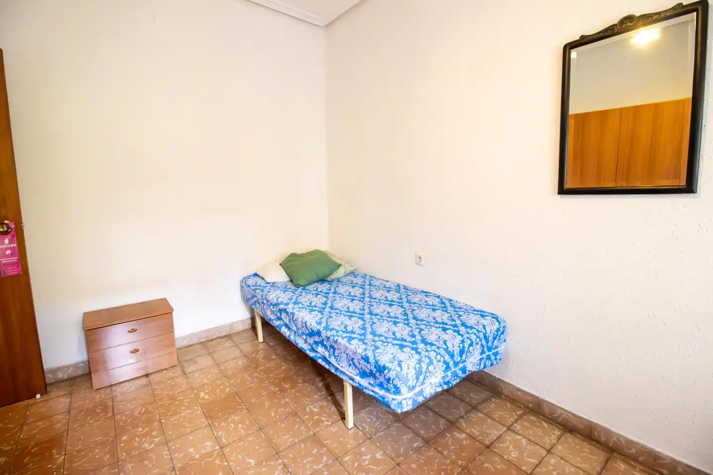 Schlafzimmer von Wohnung zur Miete in Valencia mit Möbliert