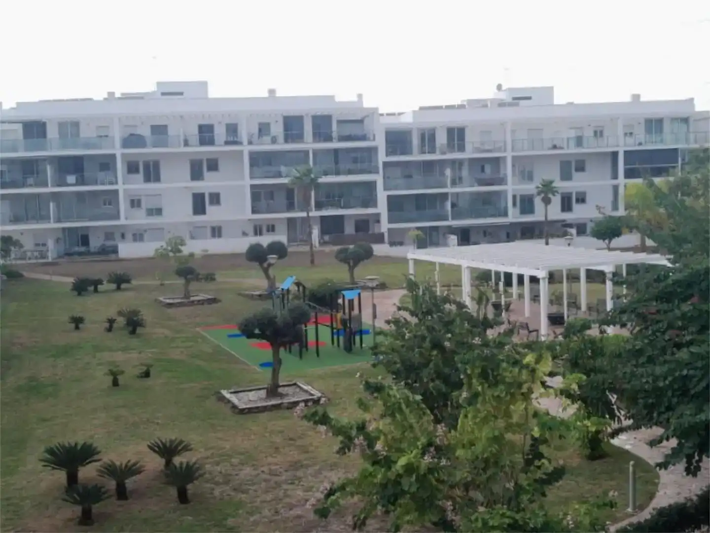 Vista exterior de Pis de lloguer en Málaga amb Aire condicionat, Parquet i Piscina