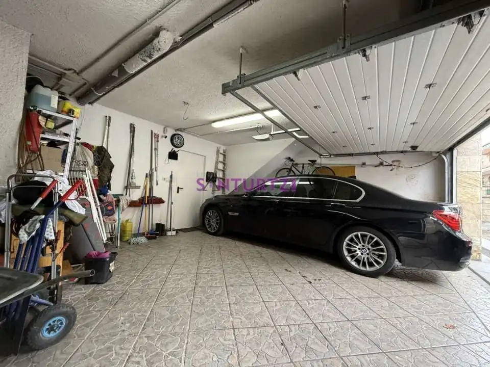 Parking of Detached homes for sale in Castro-Urdiales  with Heating, Terrace and Furnished