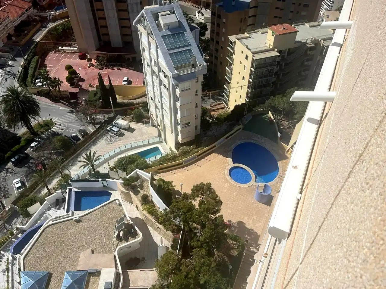 Piscina de Ático en venta en Benidorm con Aire acondicionado, Terraza y Piscina comunitaria