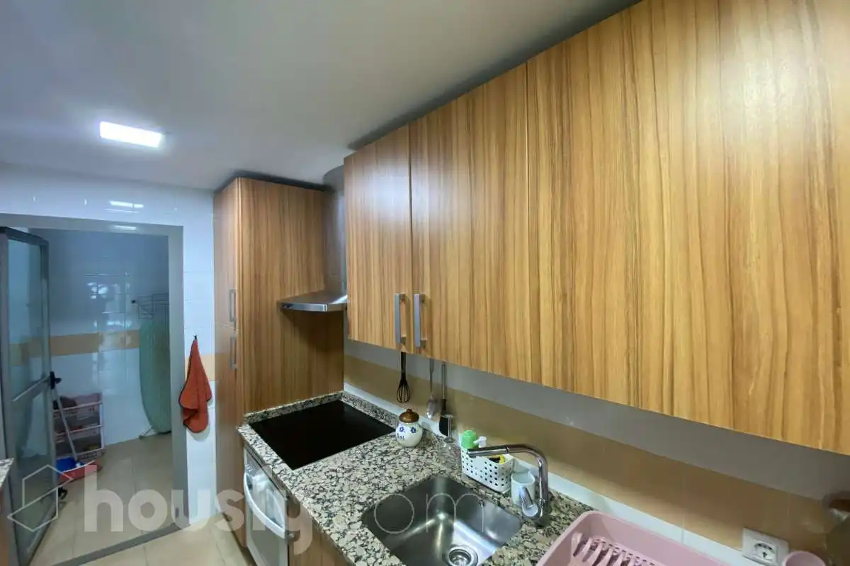 Küche von Wohnung zur Miete in Sevilla mit Klimaanlage, Terrasse und Balkon