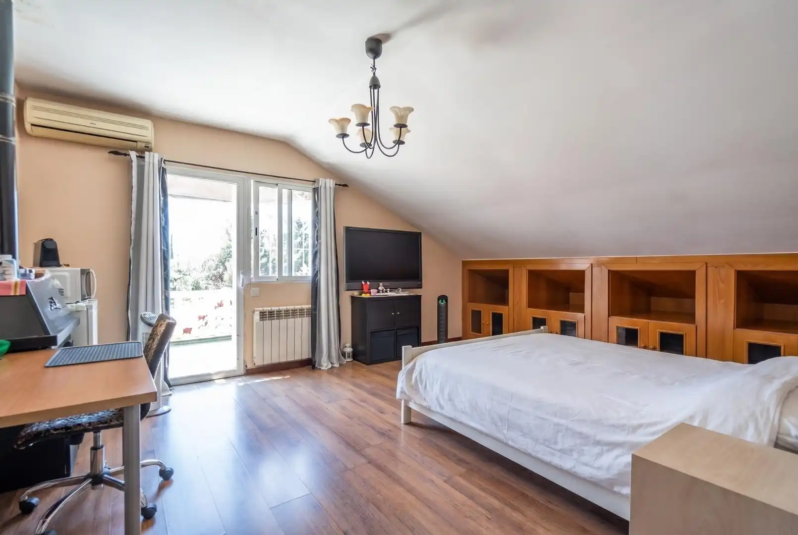 Habitación de Casa o chalet en venta en Rivas-Vaciamadrid con Aire acondicionado, Calefacción y Jardín privado