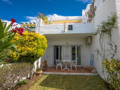 Jardí de Dúplex en venda en Nerja amb Aire condicionat, Terrassa i Piscina